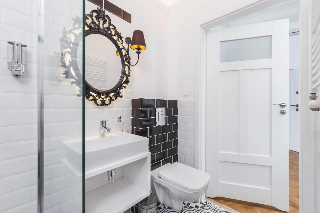 Traveler'S Best Choice - Old Town Guesthouse - By Upstairs Krakow