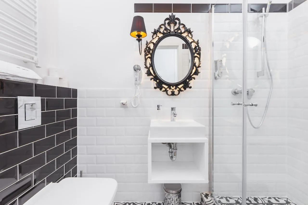 Traveler'S Best Choice - Old Town Guesthouse - By Upstairs Kraków Apartament